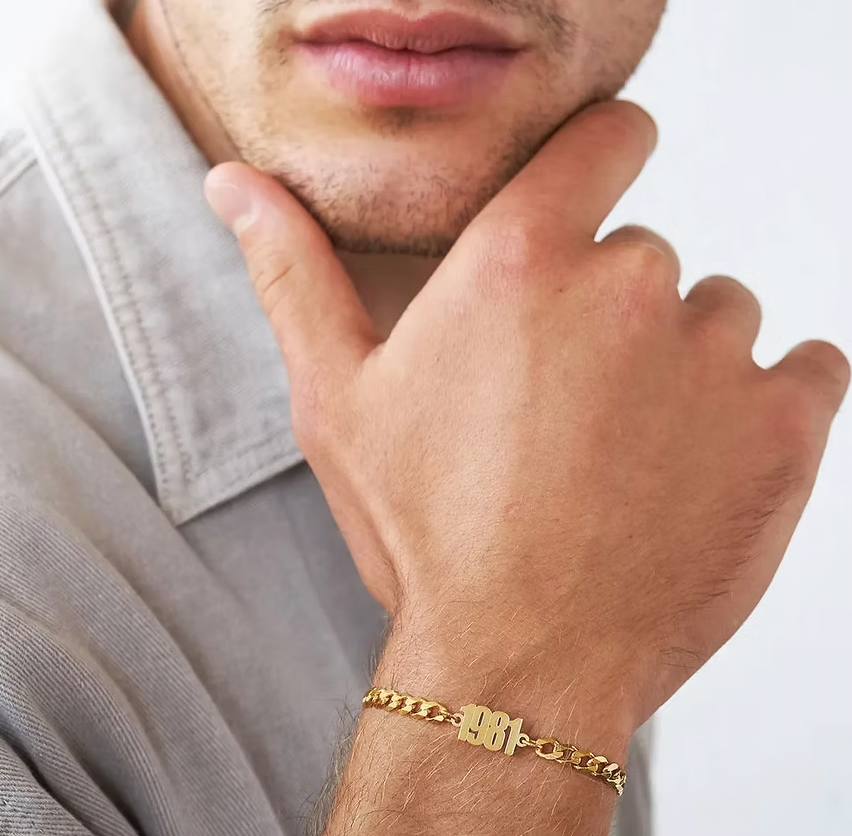 Thick Chain Name Bracelet in Sterling Silver