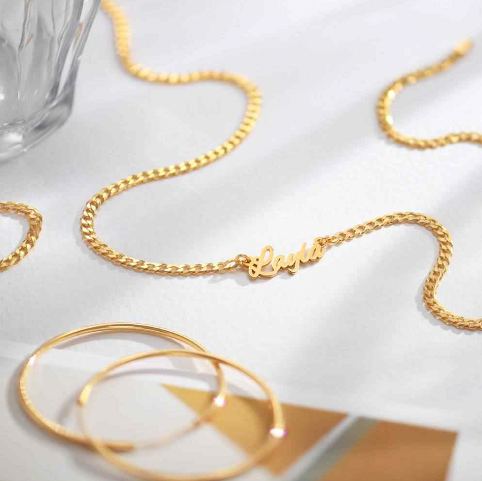 English Cursive Name Necklace With Thick Chain